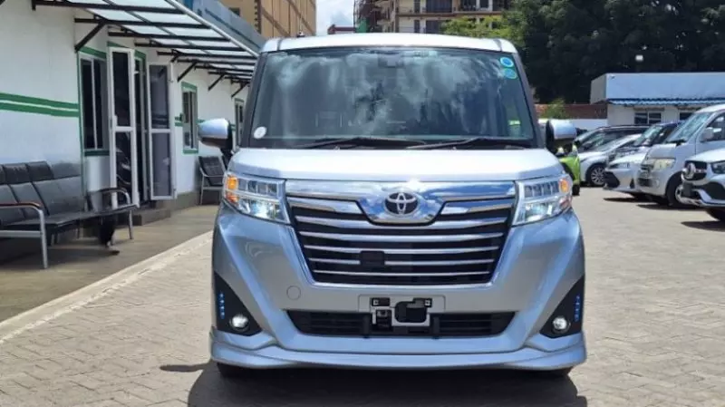 Toyota Roomy   - 2018