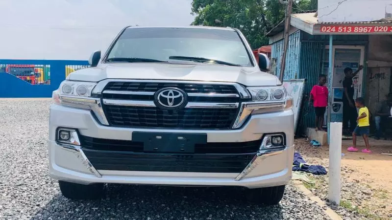 Toyota  Land Cruiser VXR V8   - 2015