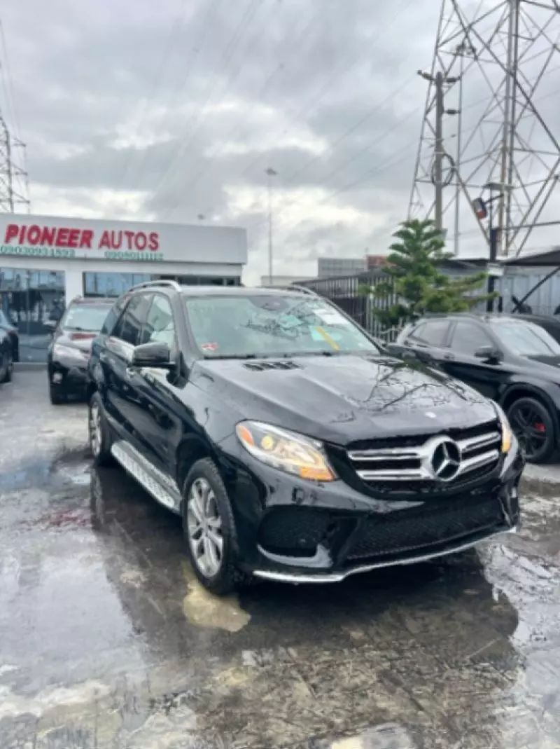 Mercedes-Benz GLE 350   - 2017