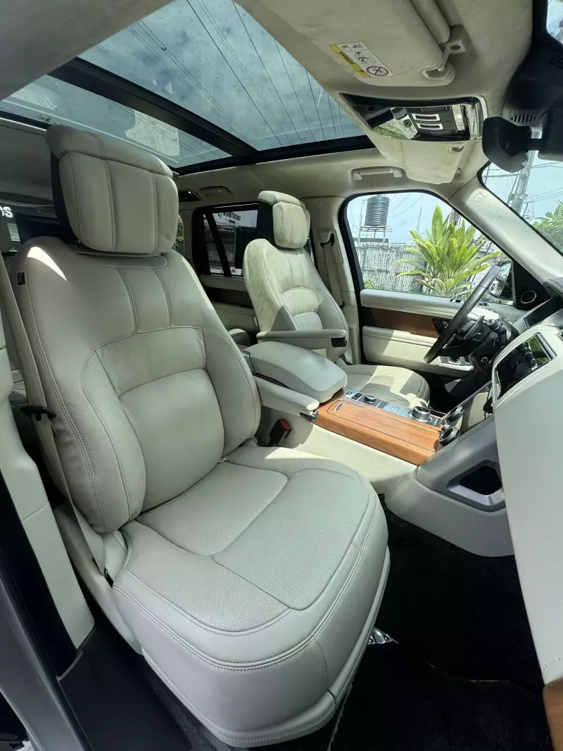 Land Rover Range Rover Vogue   - 2022
