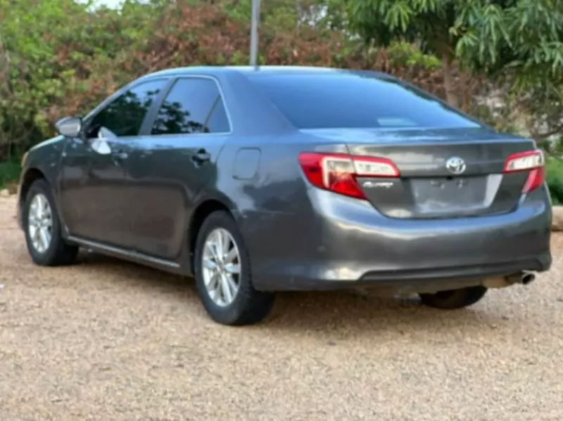 Toyota Camry   - 2013