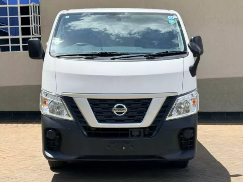 Nissan NV300   - 2019
