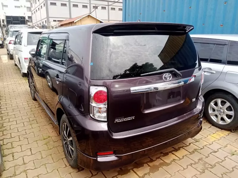 Toyota Rumion   - 2012