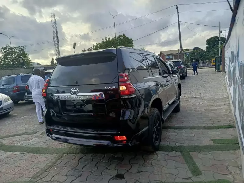 Toyota Landcruiser Prado   - 2024