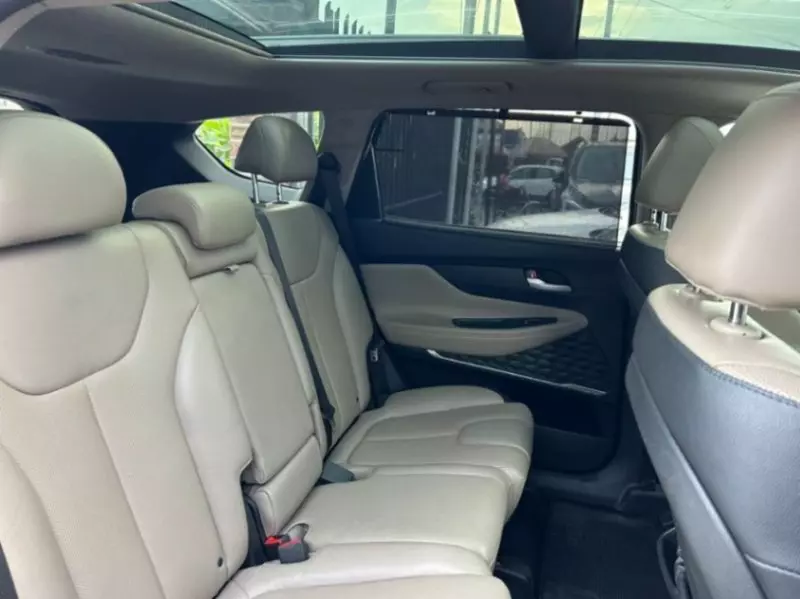 Hyundai Santa Fe   - 2020