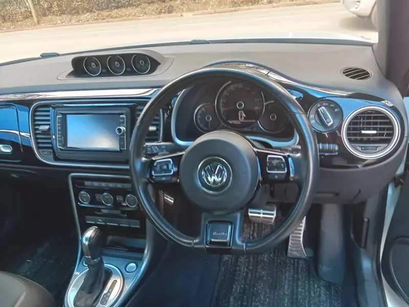 Volkswagen Beetle   - 2017