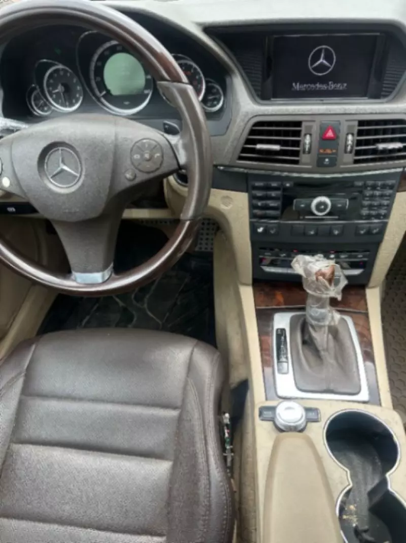 Mercedes-Benz E 350   - 2011