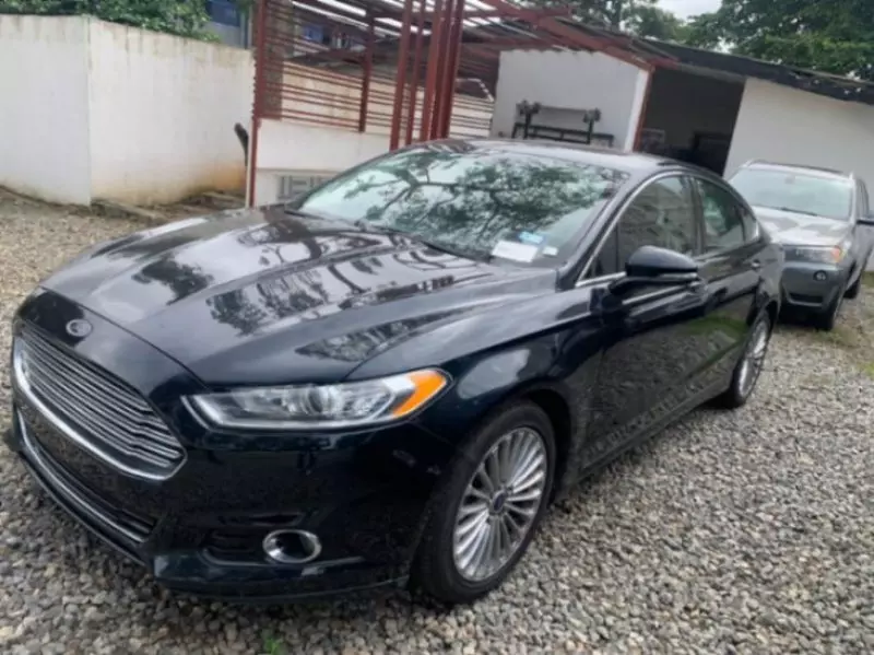 Ford Fusion   - 2014