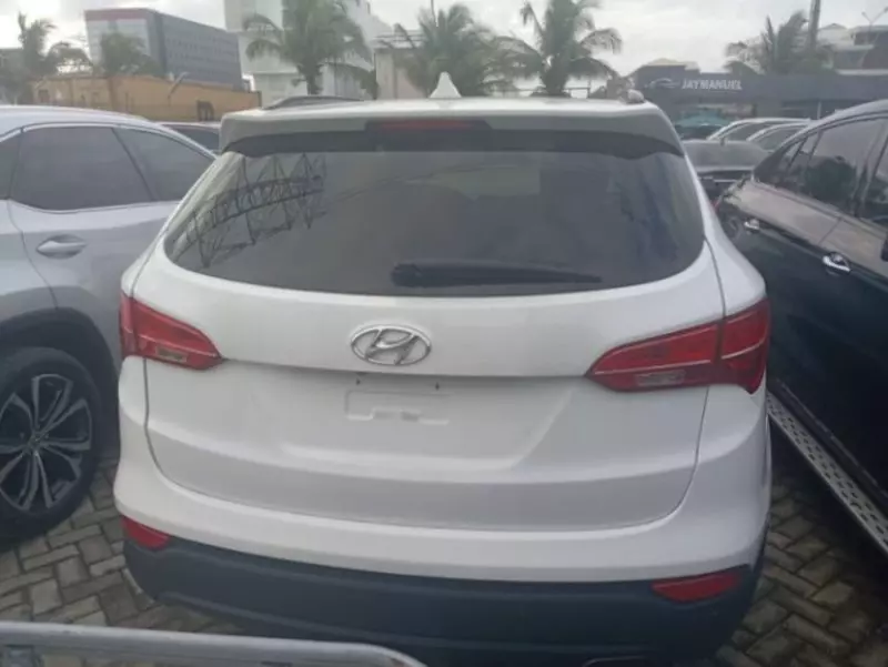 Hyundai Sonata   - 2014