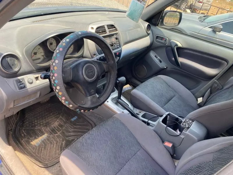 Toyota RAV4   - 2002