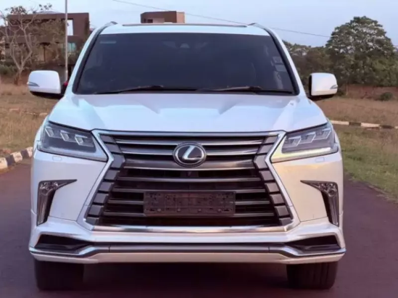 Lexus LX 570