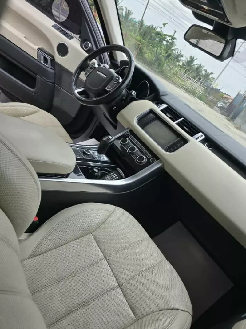 Land Rover Range Rover Sport   - 2014