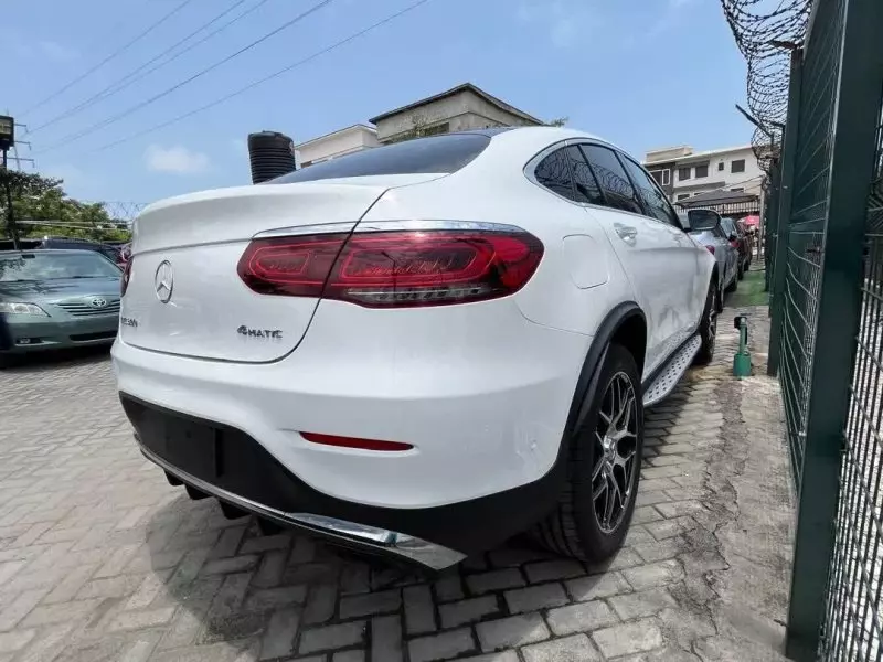 Mercedes-Benz GLC 300   - 2020