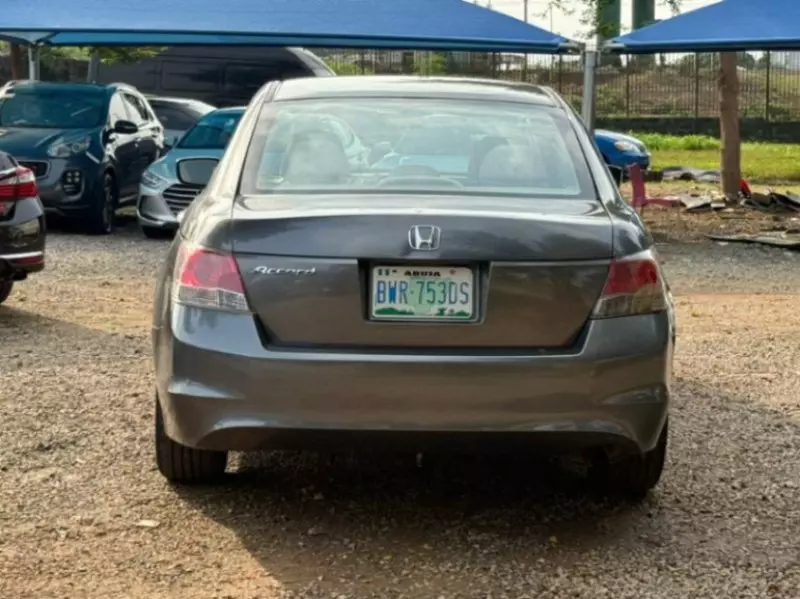 Honda Accord   - 2009