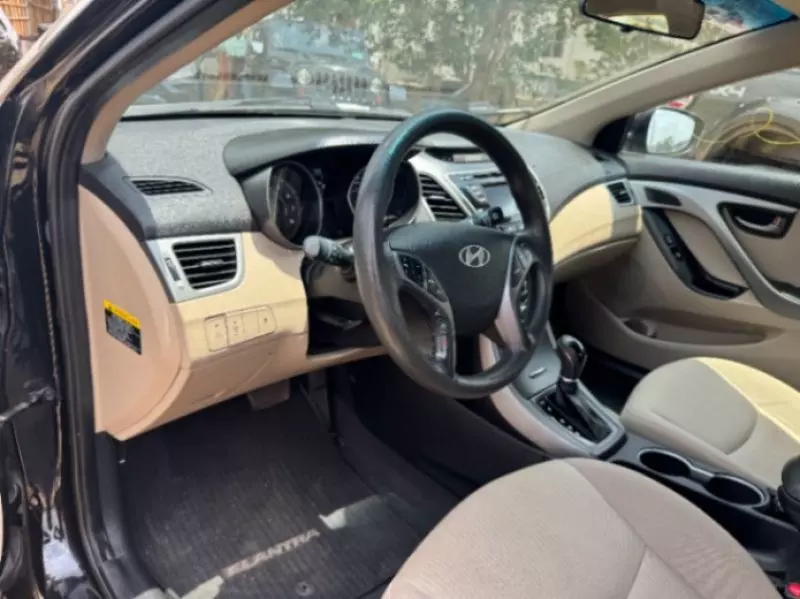 Hyundai Elantra   - 2015
