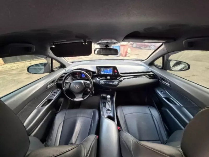 Toyota C-HR   - 2018