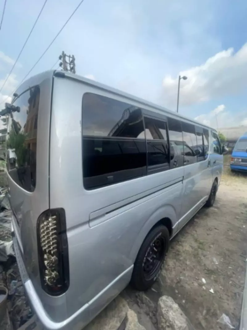 Toyota Hiace