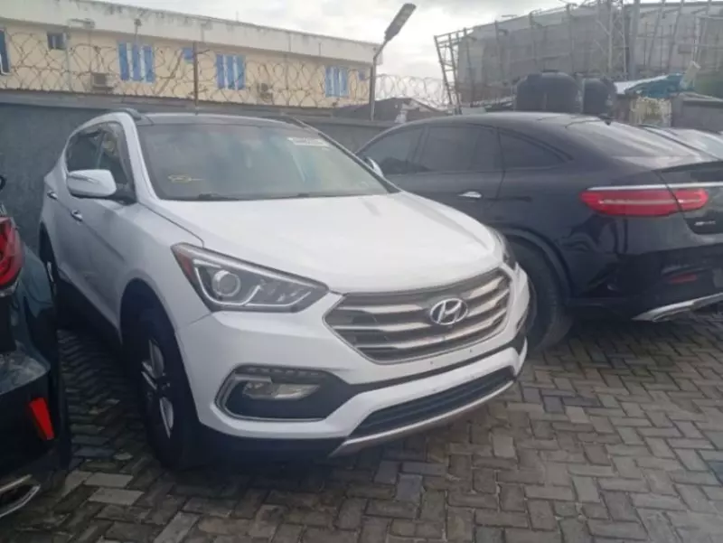 Hyundai Sonata   - 2017