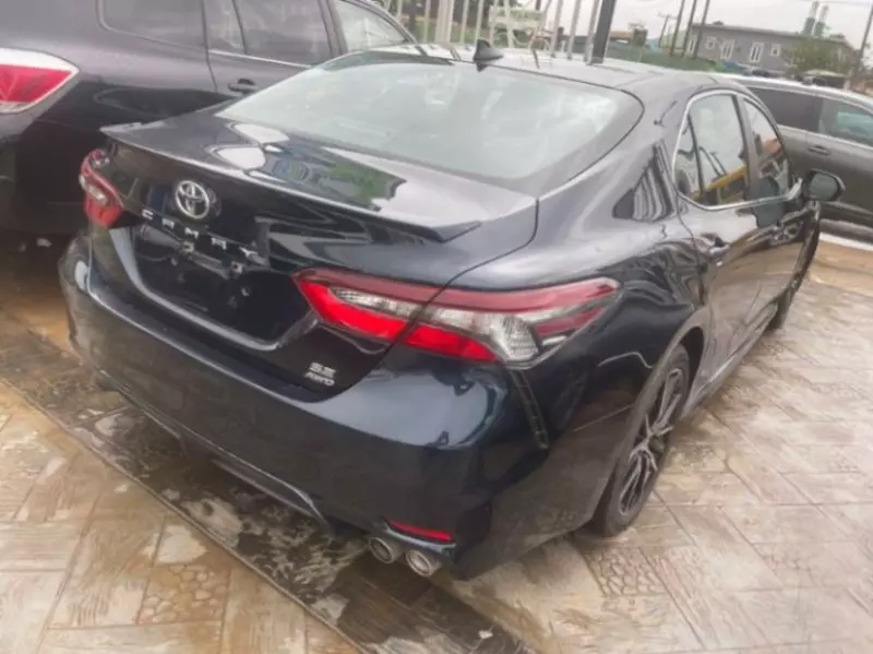 Toyota Camry   - 2021