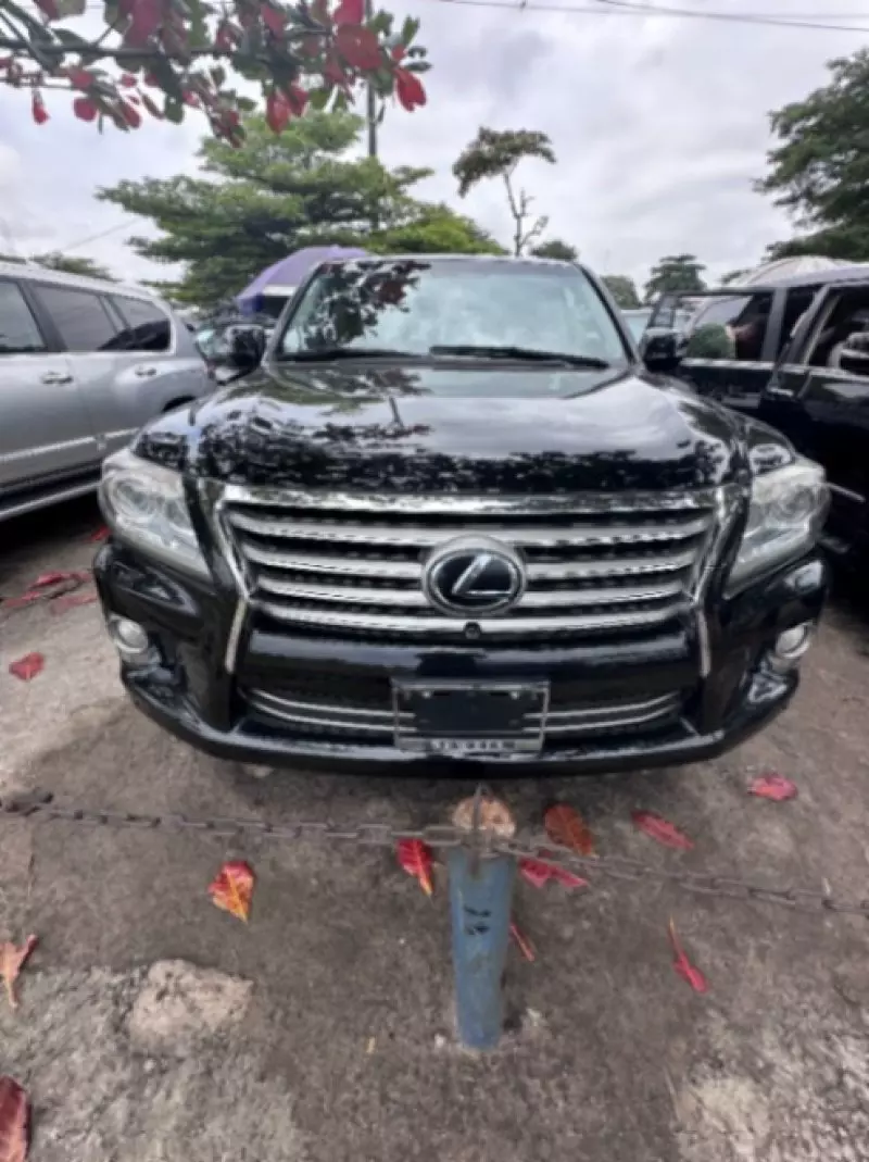 Lexus LX 570   - 2016