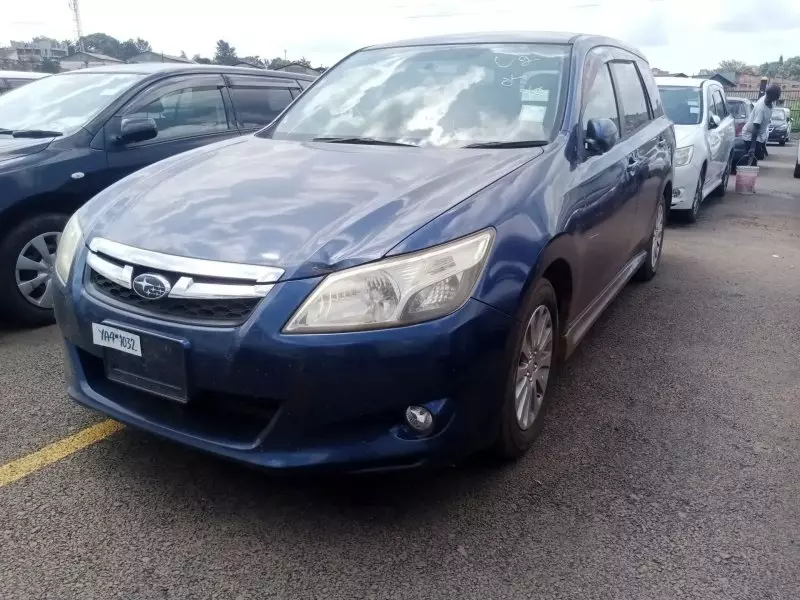 Subaru Exiga    - 2012