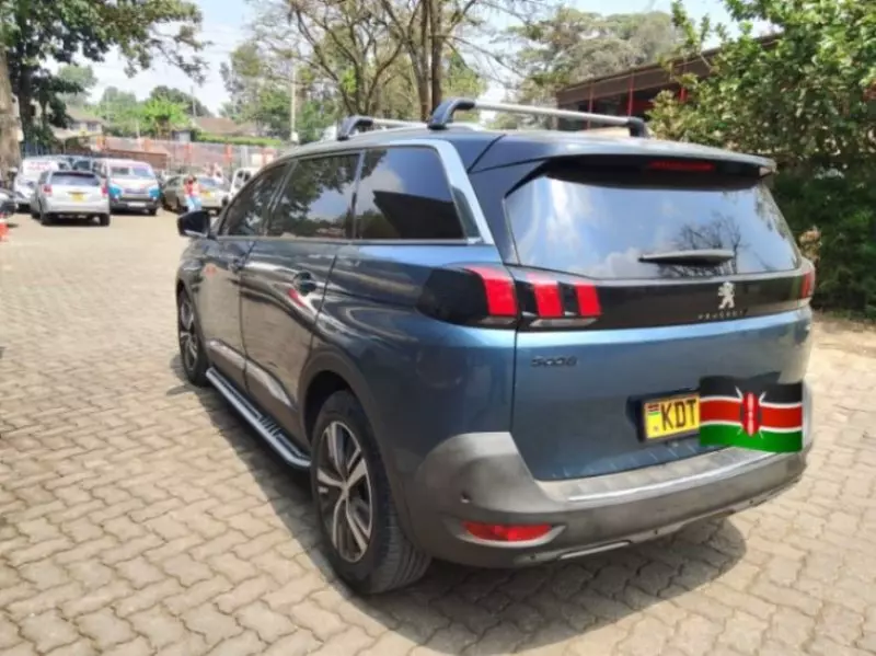 Peugeot 5008   - 2018