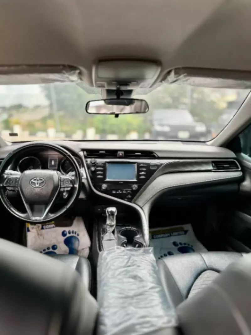 Toyota Camry   - 2020