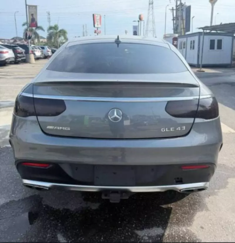 Mercedes-Benz GLE 43 AMG - 2017