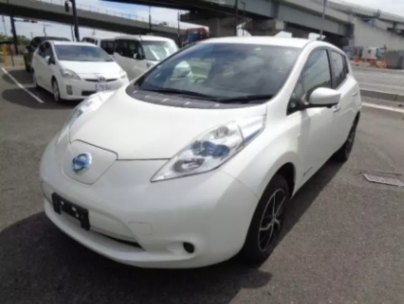 Nissan Leaf   - 2016