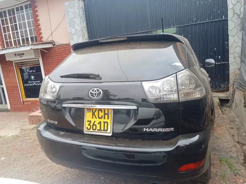 Toyota Harrier   - 2009