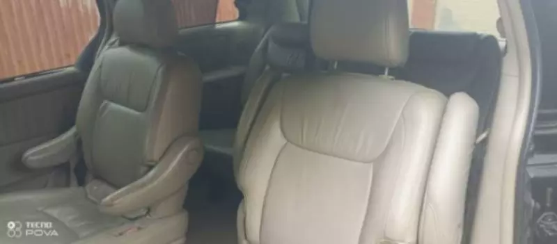 Toyota Sienna   - 2010