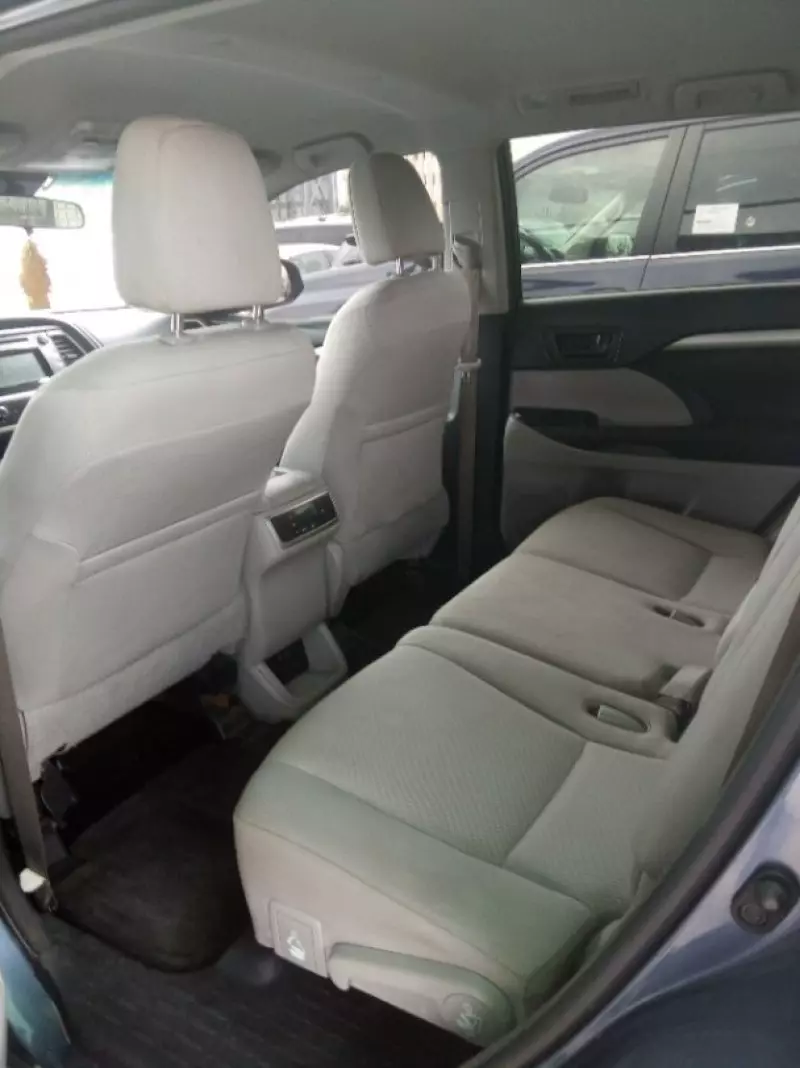 Toyota Highlander   - 2015