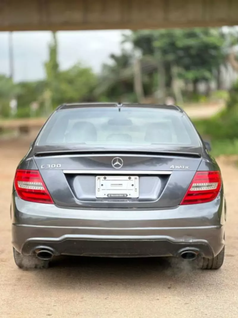 Mercedes-Benz C 300   - 2013