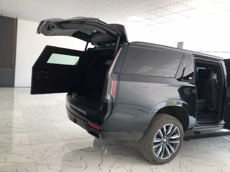 Cadillac Escalade   - 2023