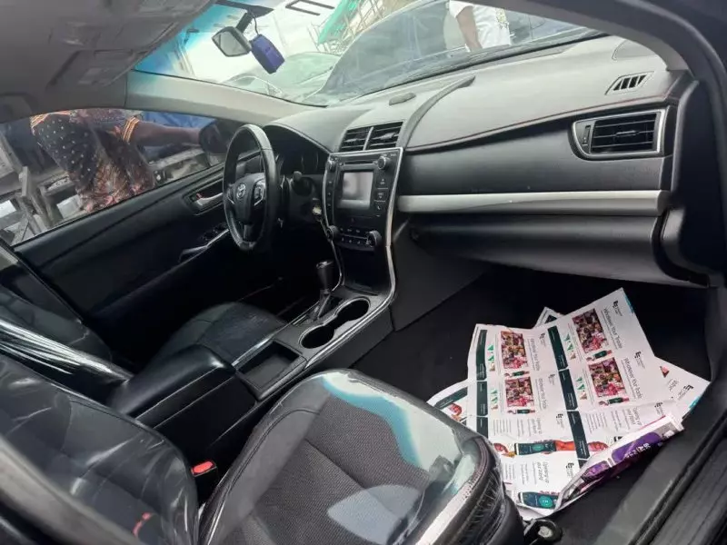 Toyota Camry   - 2016
