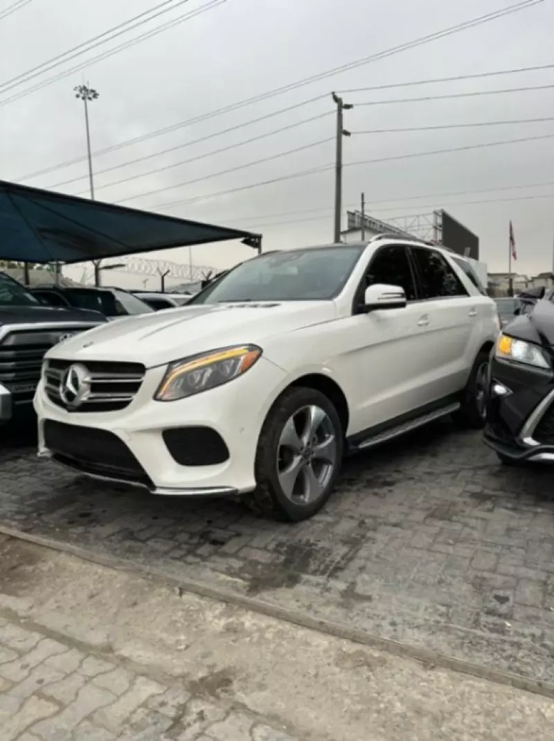 Mercedes-Benz GLE-Class   - 2018
