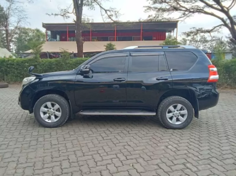 Toyota Landcruiser Prado   - 2015