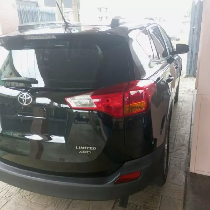 Toyota RAV4   - 2014