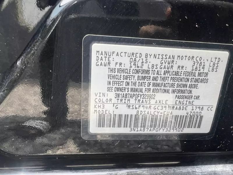 Nissan Sentra   - 2015