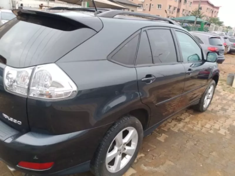 Lexus RX   - 2005