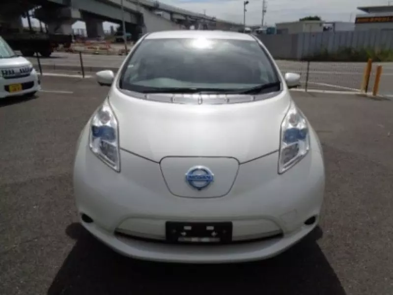 Nissan Leaf   - 2016