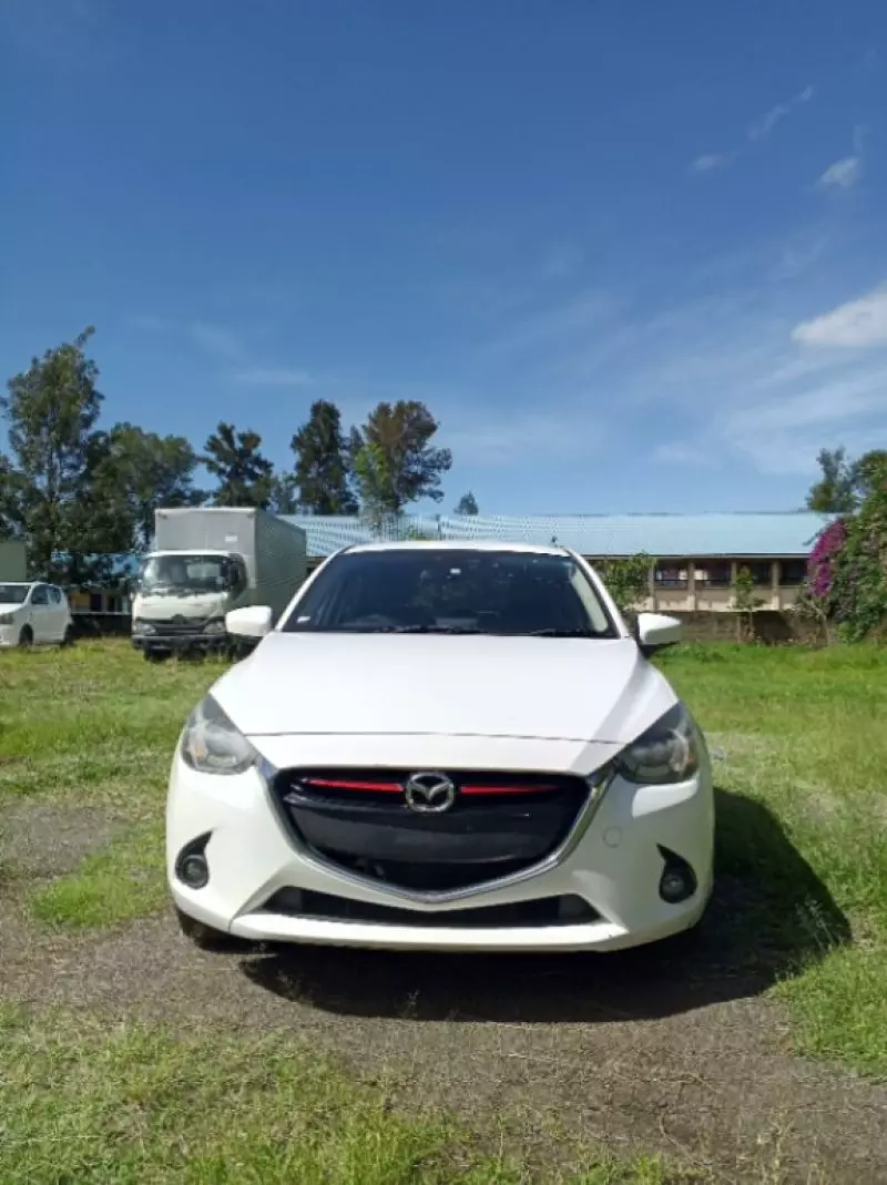 Mazda Demio   - 2019