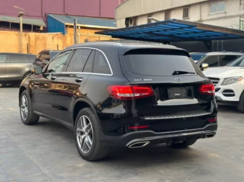 Mercedes-Benz GLC 300