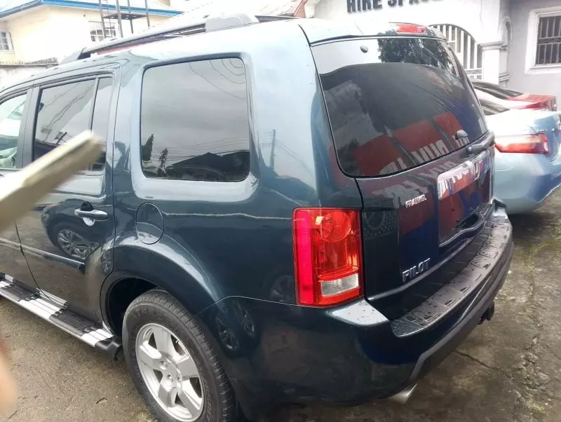 Honda Pilot   - 2011