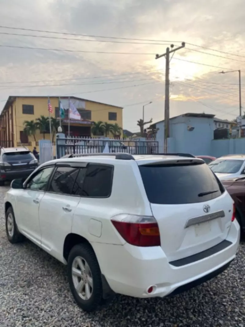 Toyota Highlander   - 2008