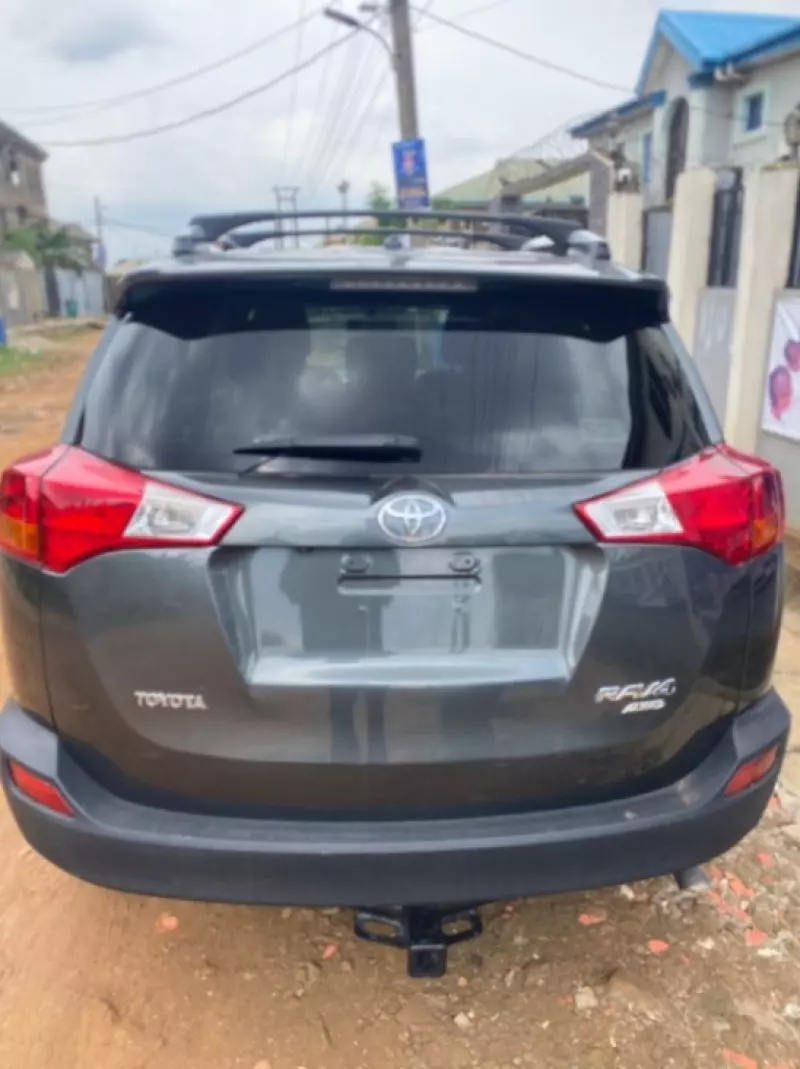 Toyota RAV 4   - 2013