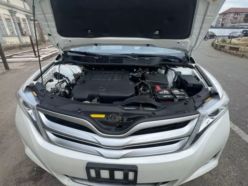 Toyota Venza   - 2013