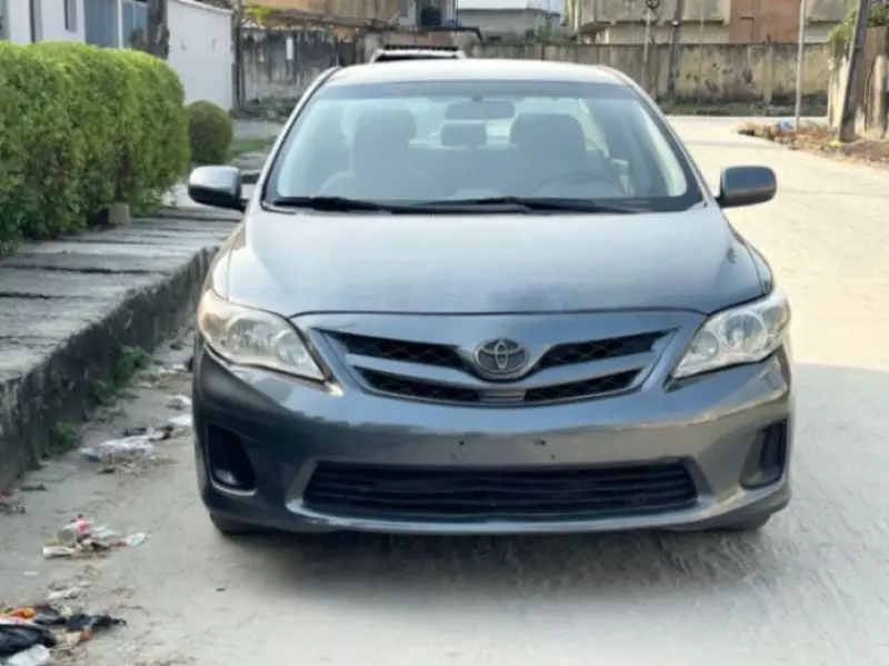 Toyota Corolla   - 2013