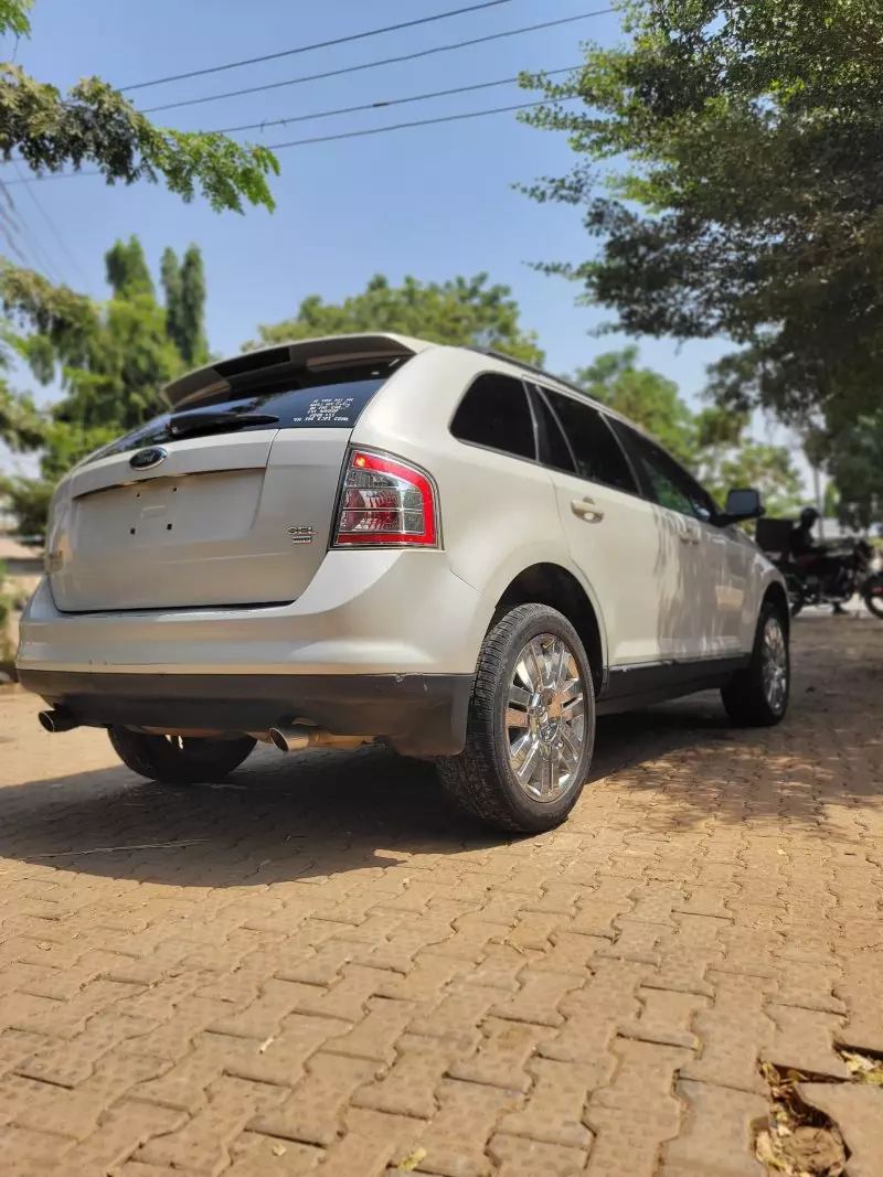 Ford Edge   - 2007