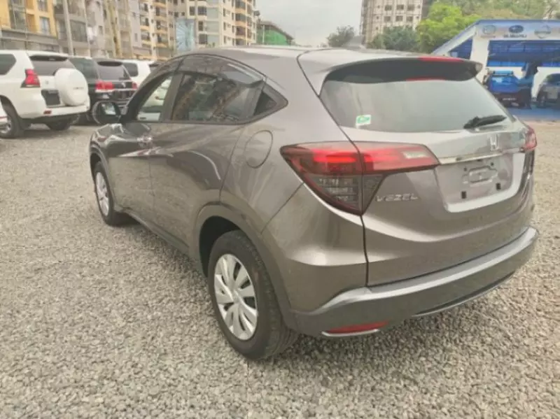 Honda Vezel    - 2020